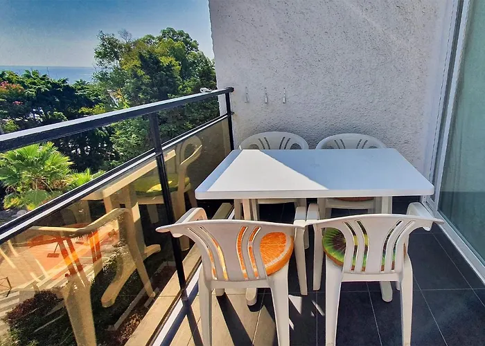 アパート Skol 316. Attractive 1 Bedroom Duplex With Sea View In Skol Marbella. *