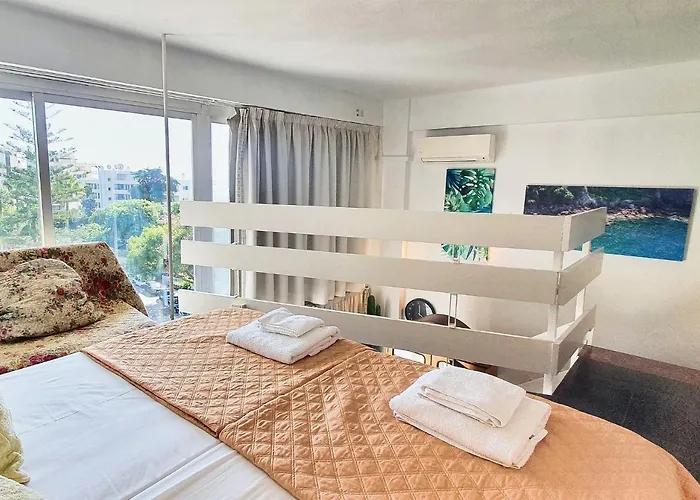 アパート Skol 316. Attractive 1 Bedroom Duplex With Sea View In Skol Marbella.